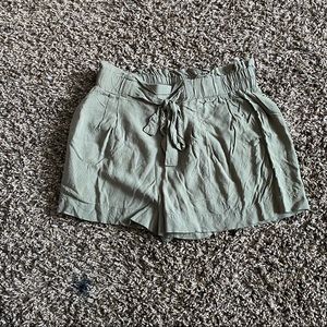 Flowy shorts (size small)